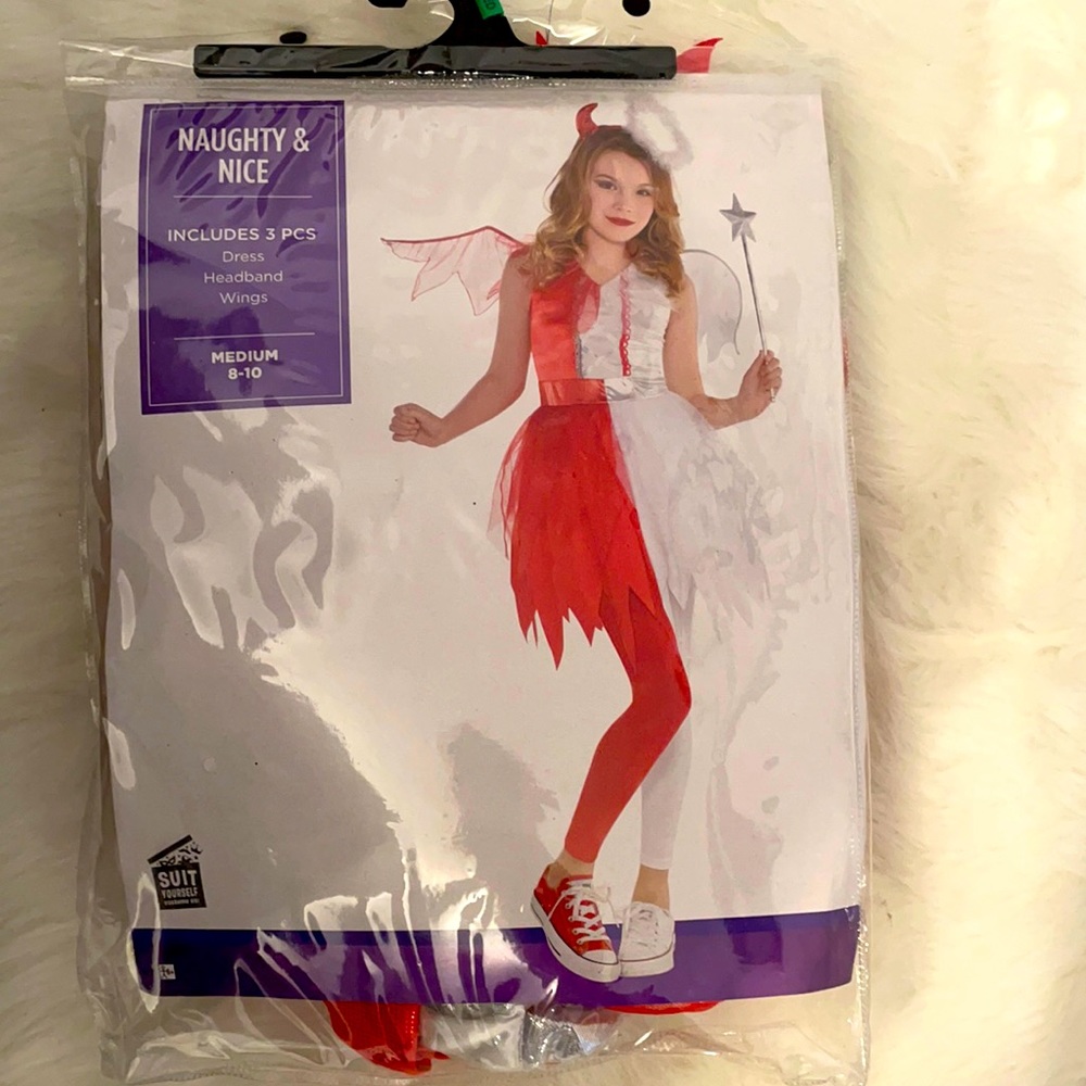 Costume
